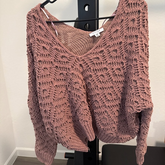 Sweater - Picture 1 of 1